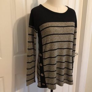 Vanilla Bay black and gray stripped pullover sweater